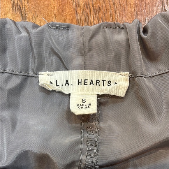 LA Hearts Gray Cargo Pants - Picture 2 of 3